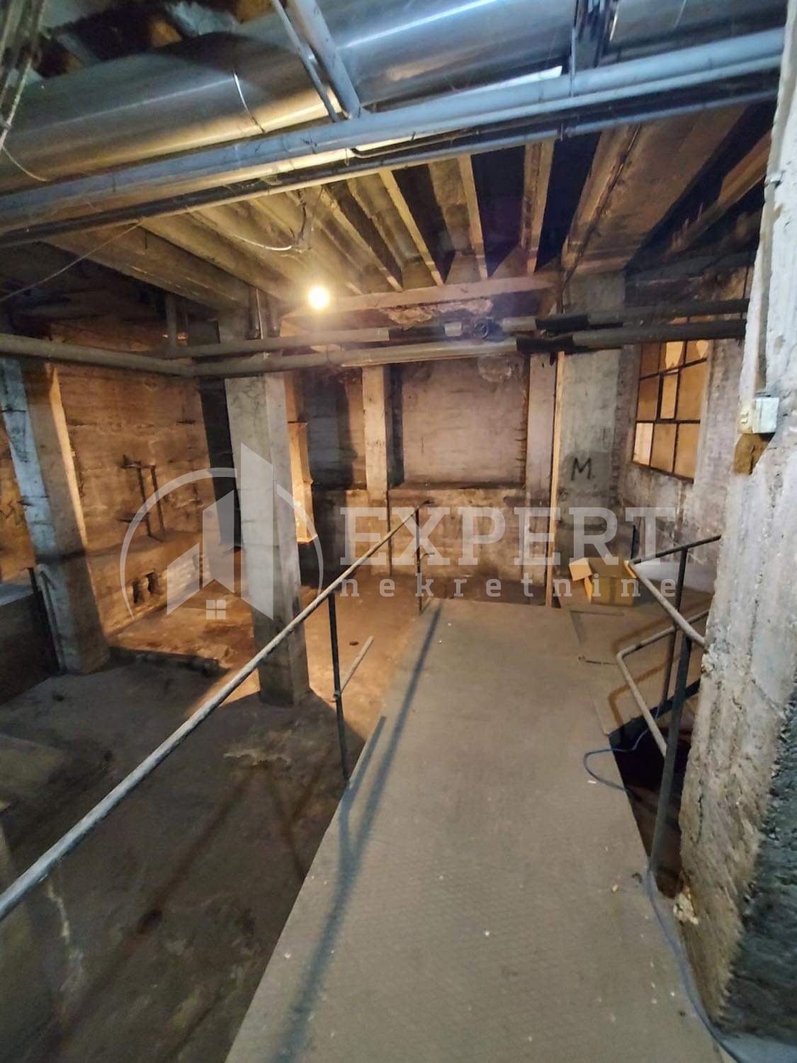 Lokal, 350 m2, Centar, Generala Milojka Lešjanina ID: i-010405 5