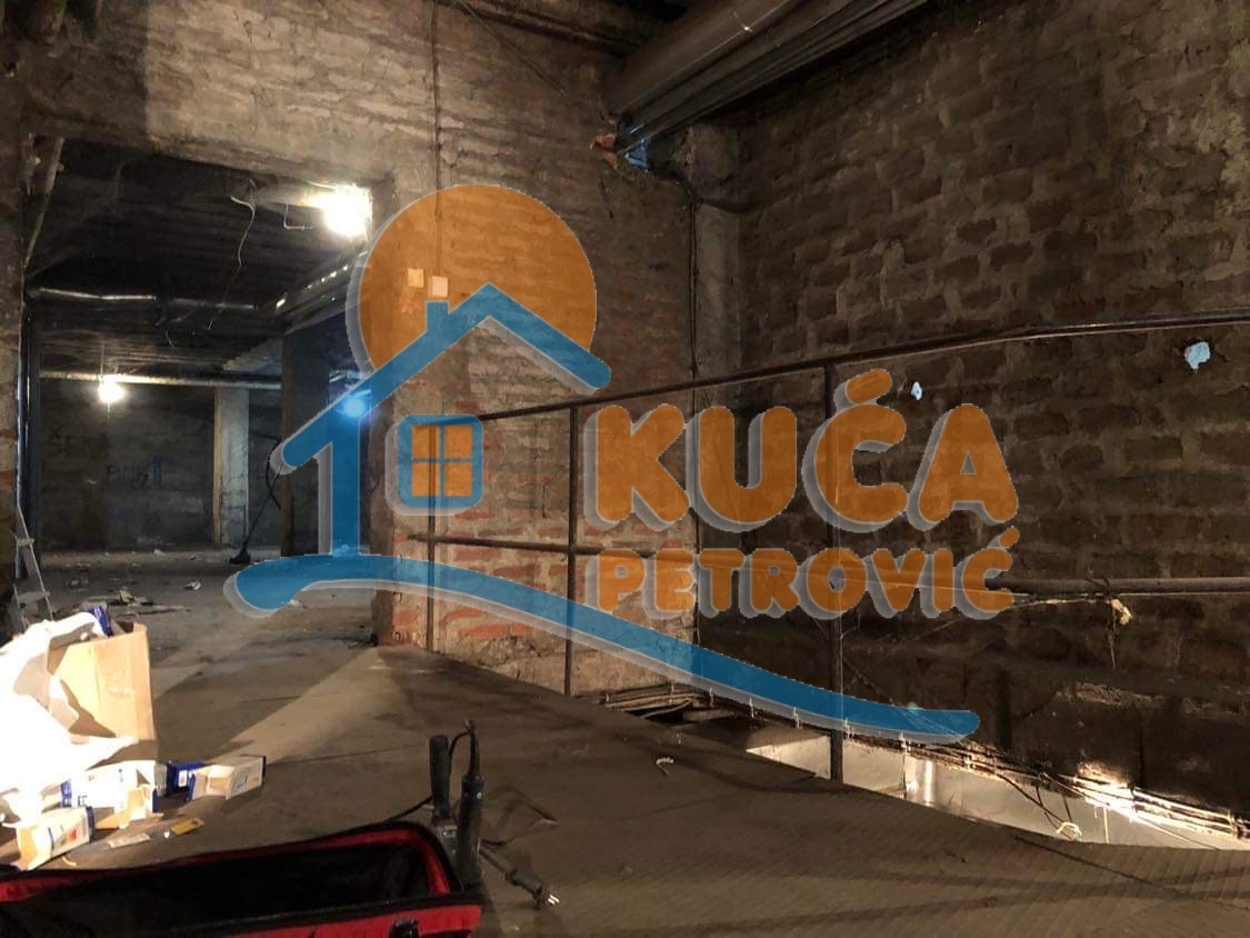 Lokal, 350 m2, Centar, Generala Milojka Lešjanina ID: i-010405 4