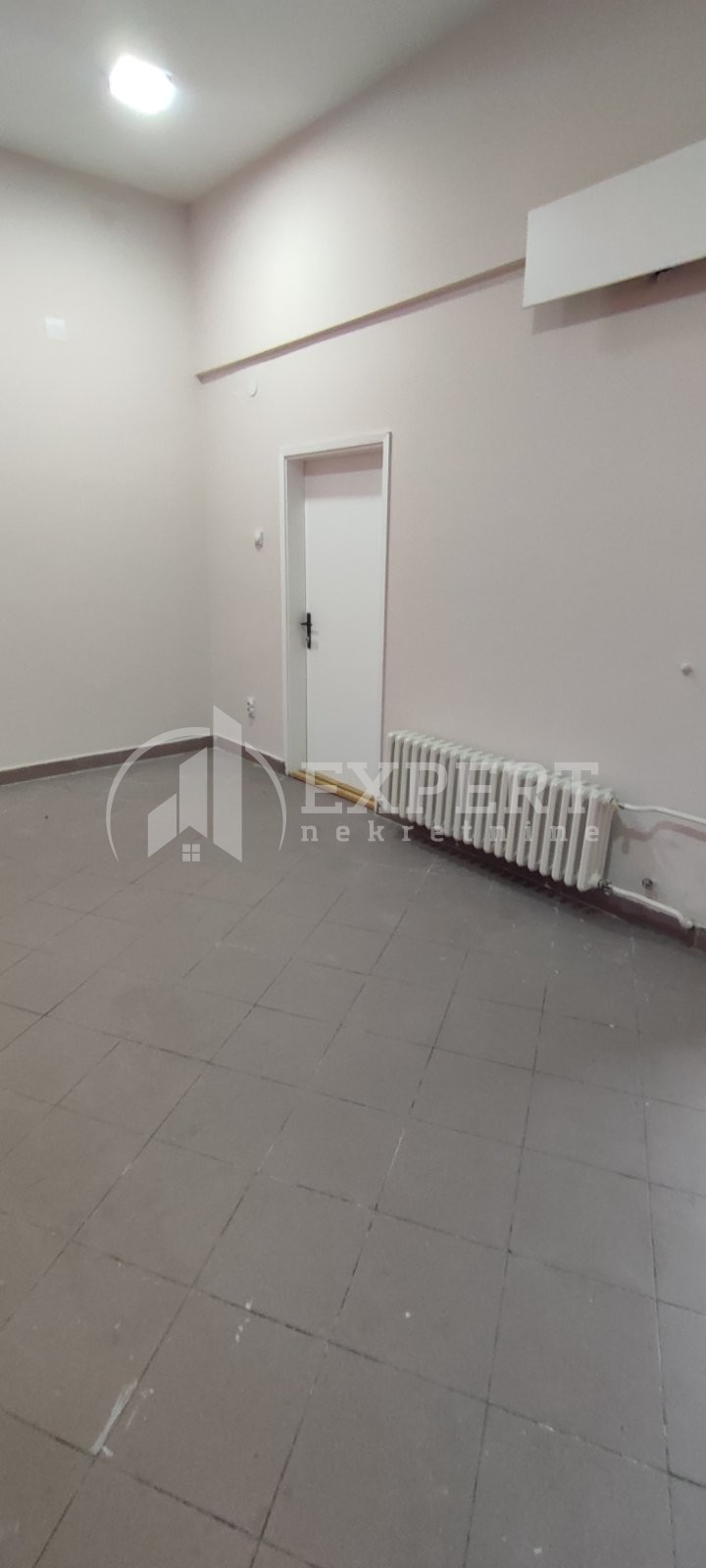Lokal, 36 m2, Čamurlija, Đuke Dinić ID: i-07381 1