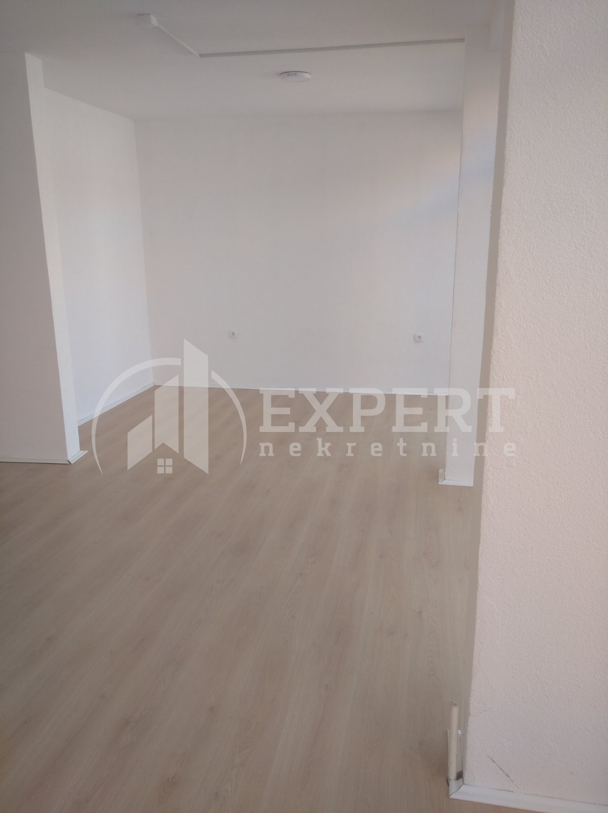 Lokal, 37 m2, Palilula, Dragoljuba Stankovića Turjanca ID: i-09615 4