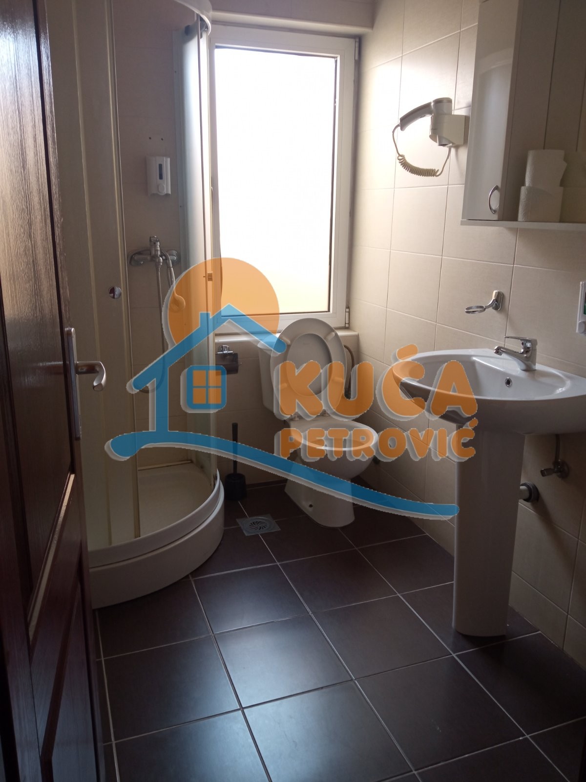 Lokal, 380 m2, Dom zdravlja, Vojvode Tankosića ID: i-07170 14