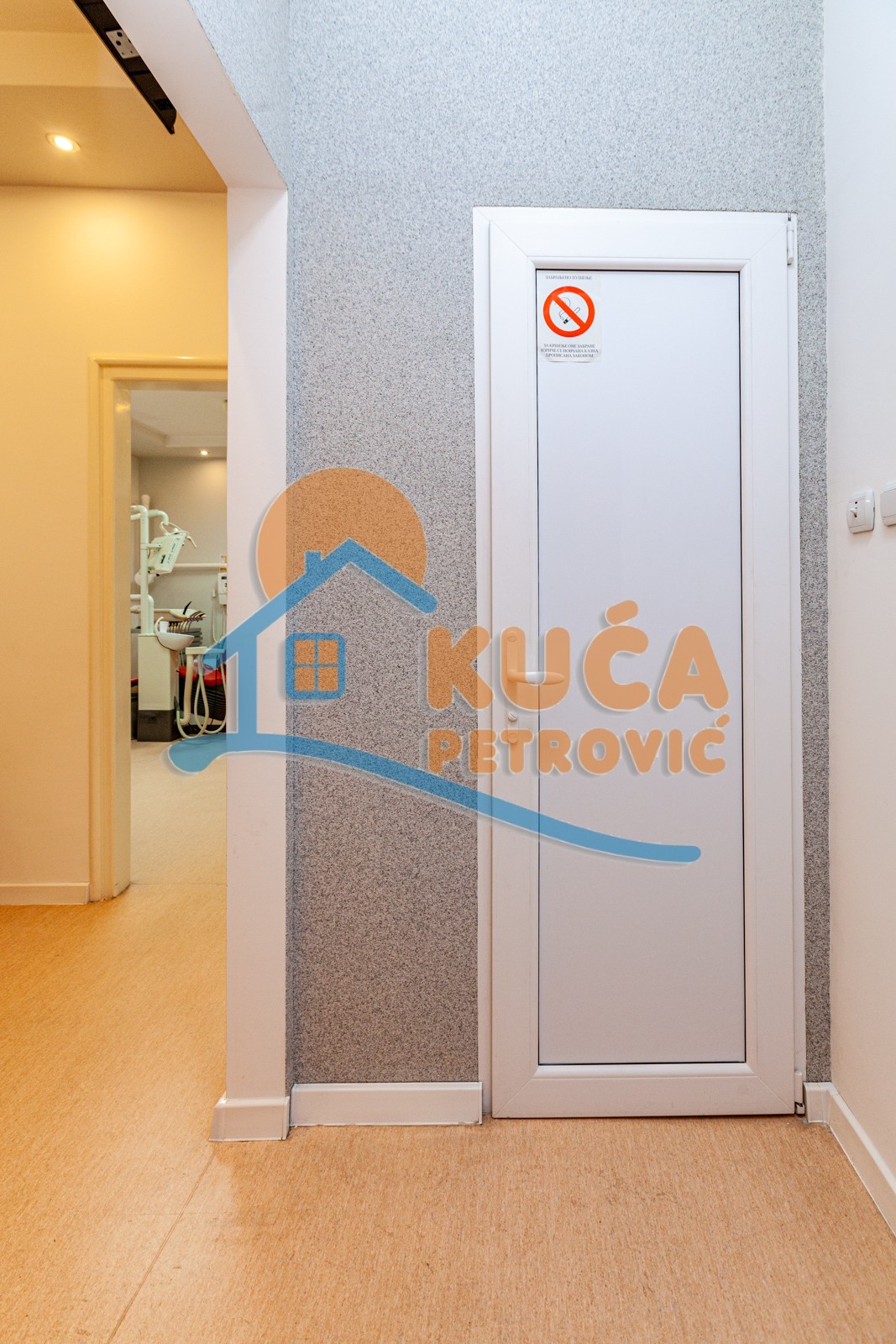 Lokal, 40 m2, Centar, Obrenovićeva ID: i-04678 8