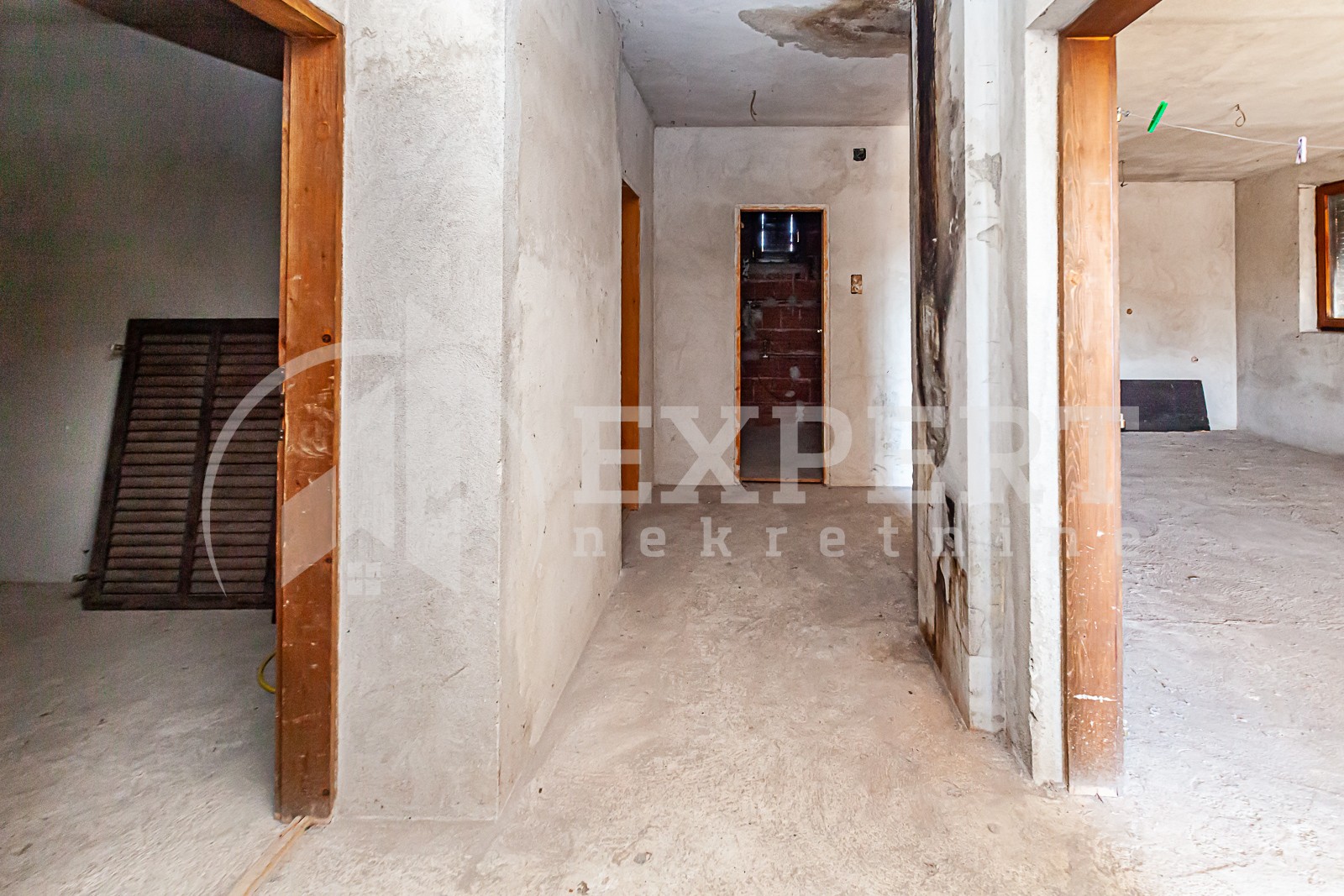 Lokal, 460 m2, Donja Vrežina, Borova ID: i-010901 11