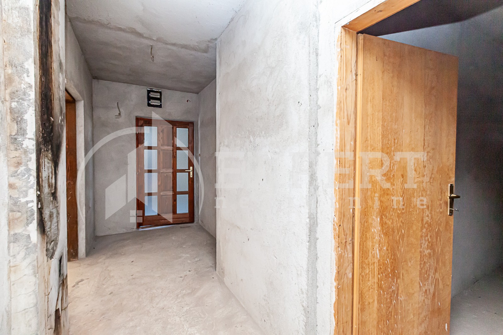 Lokal, 460 m2, Donja Vrežina, Borova ID: i-010901 12