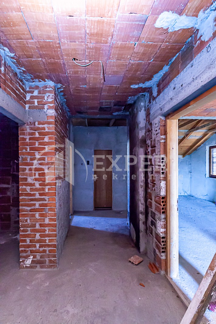 Lokal, 460 m2, Donja Vrežina, Borova ID: i-010901 5