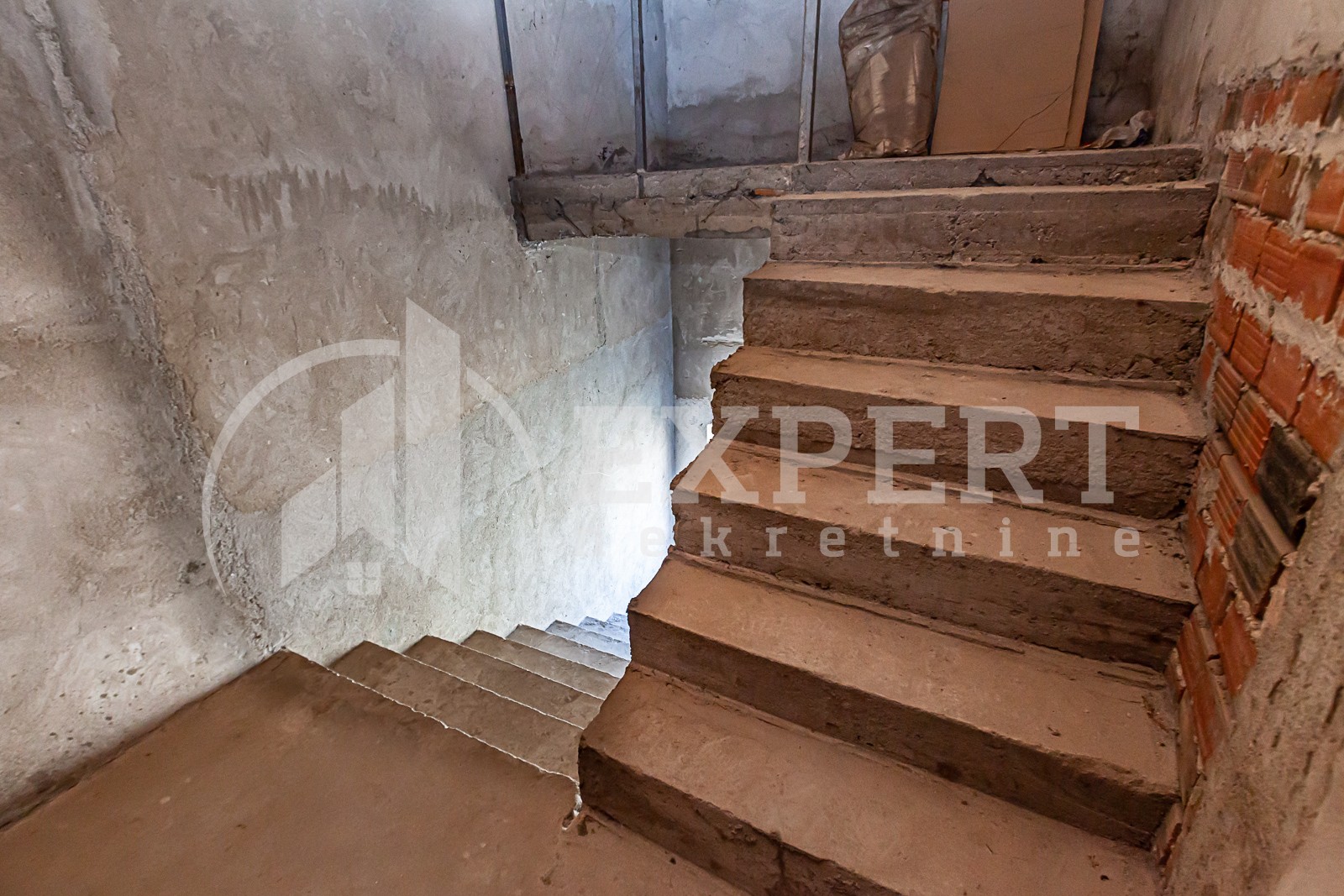 Lokal, 460 m2, Donja Vrežina, Borova ID: i-010901 6