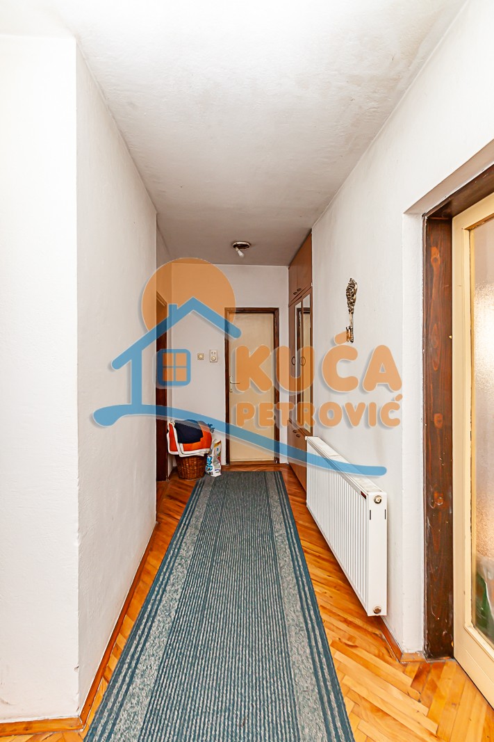 Lokal, 460 m2, Donja Vrežina, Borova ID: i-010901 18