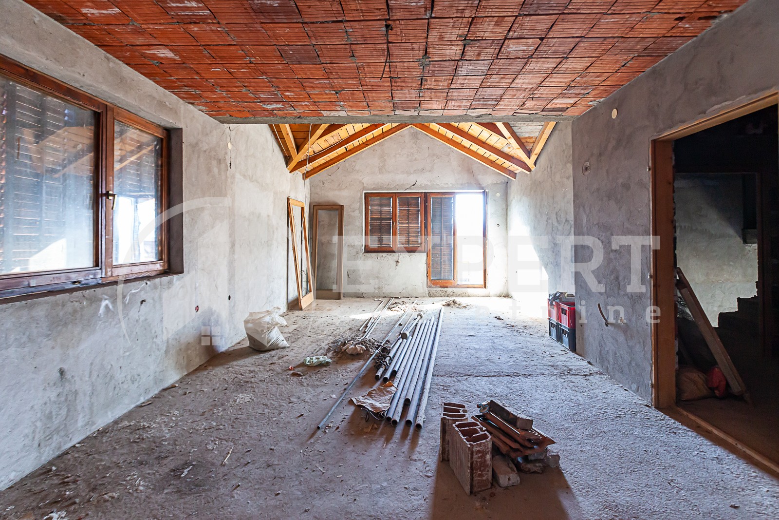 Lokal, 460 m2, Donja Vrežina, Borova ID: i-010901 1