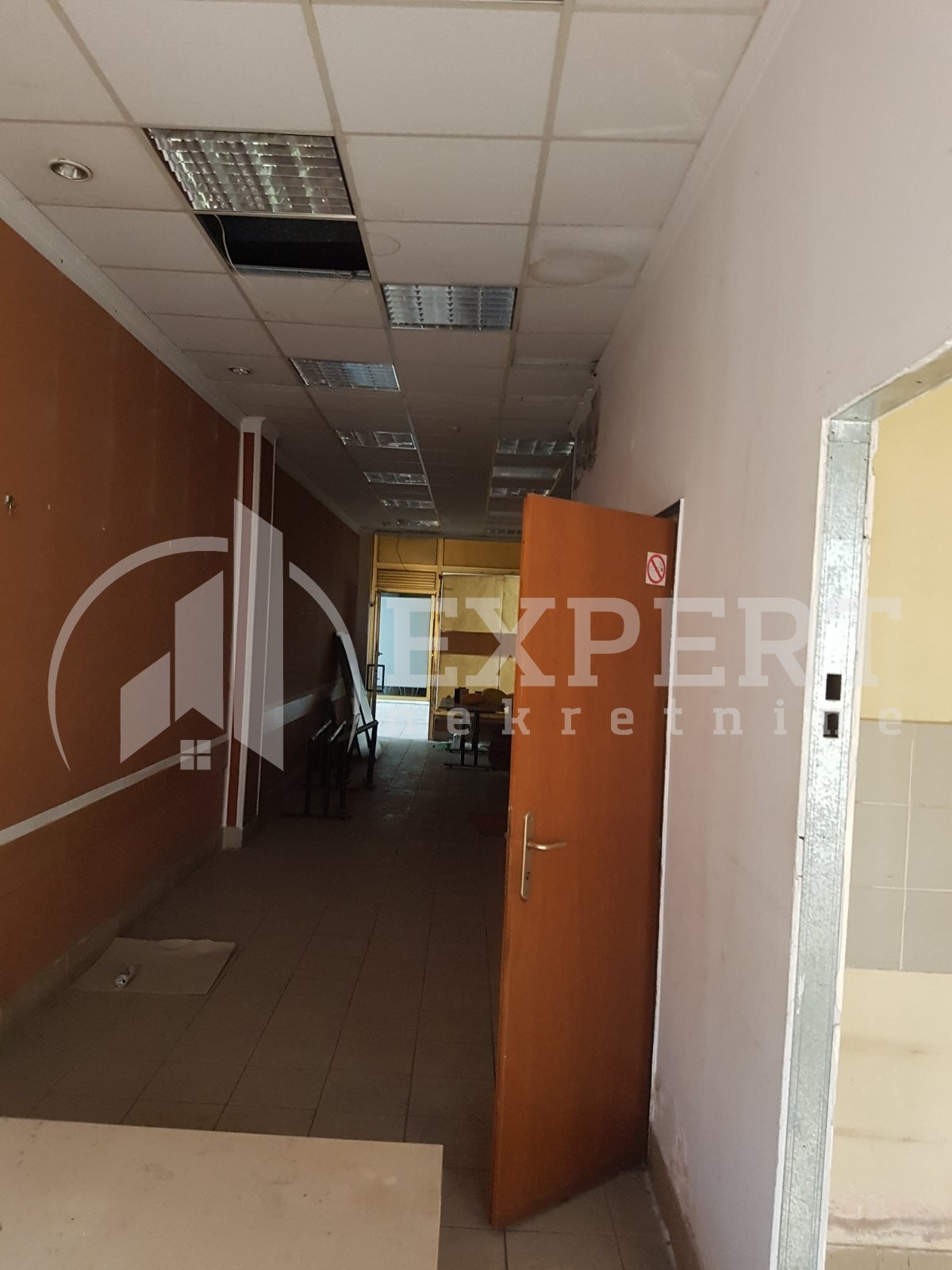 Lokal, 50 m2, Centar, Obrenovićeva ID: p-01005 2