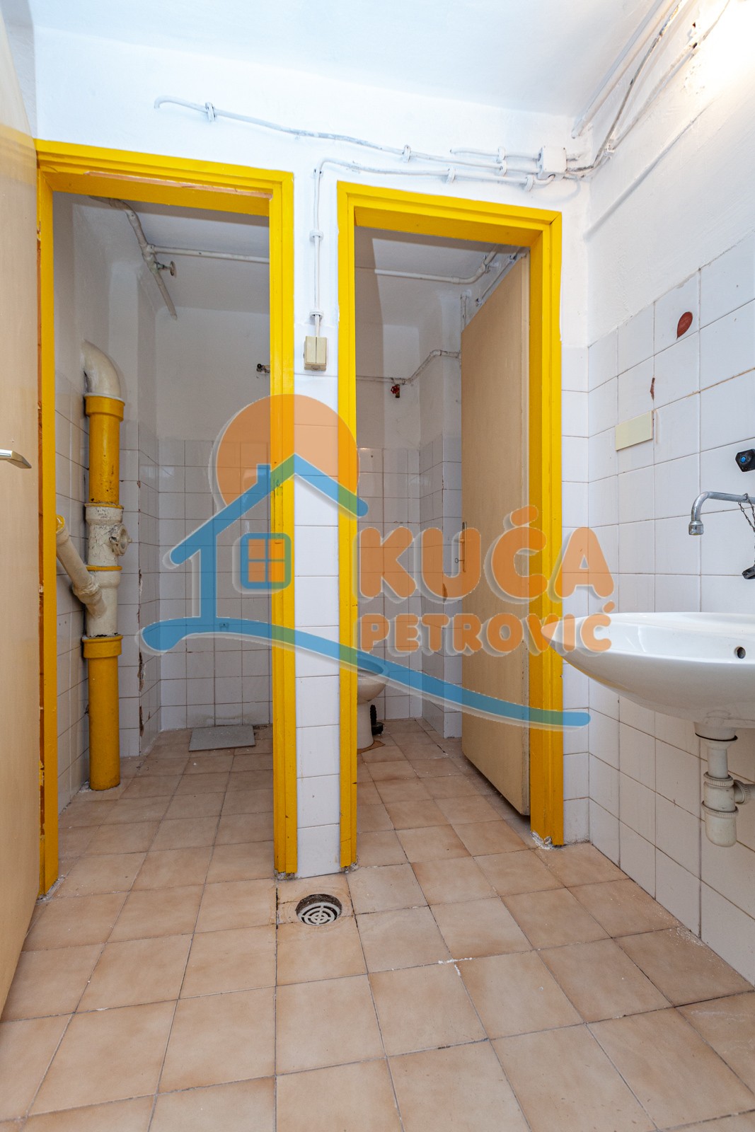 Lokal, 500 m2, Medijana, Svetozara Markovića ID: i-03643 26