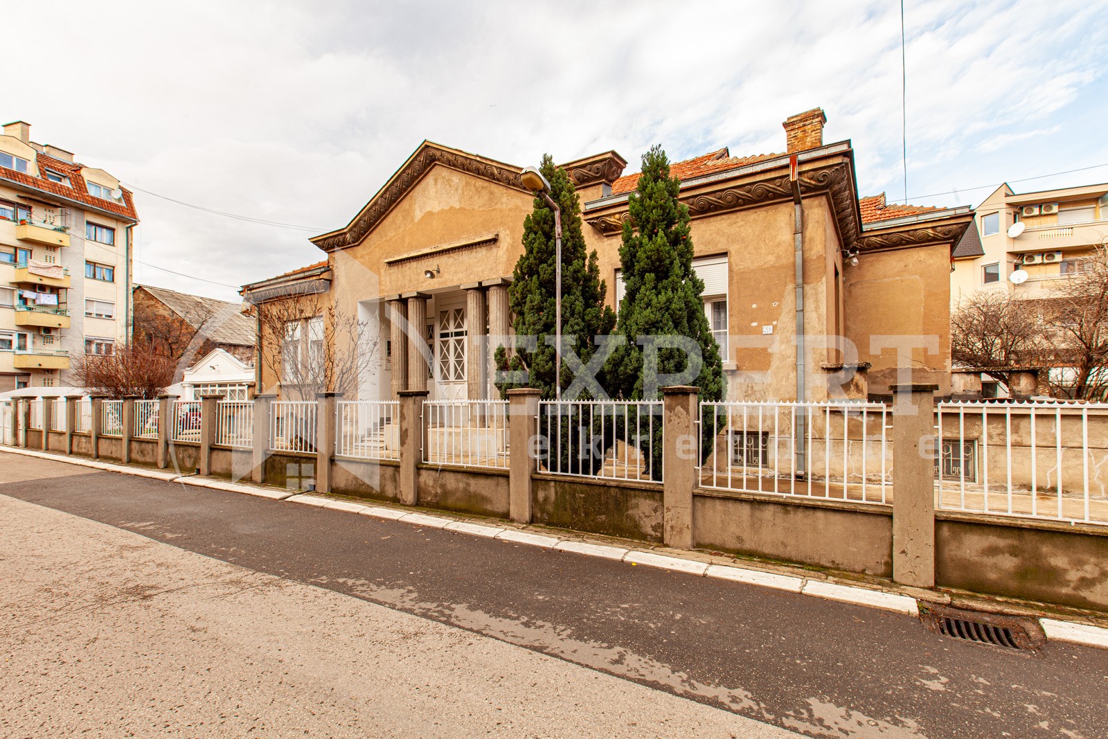 Lokal, 500 m2, Medijana, Svetozara Markovića ID: i-03643 20