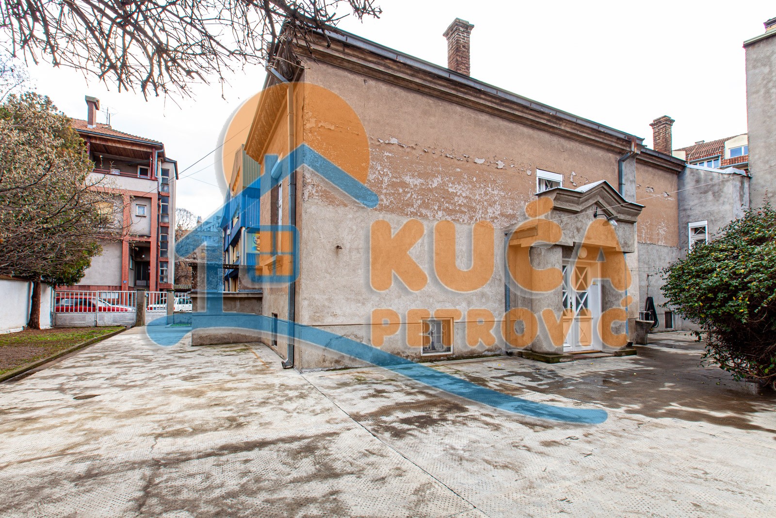 Lokal, 500 m2, Medijana, Svetozara Markovića ID: i-03643 17