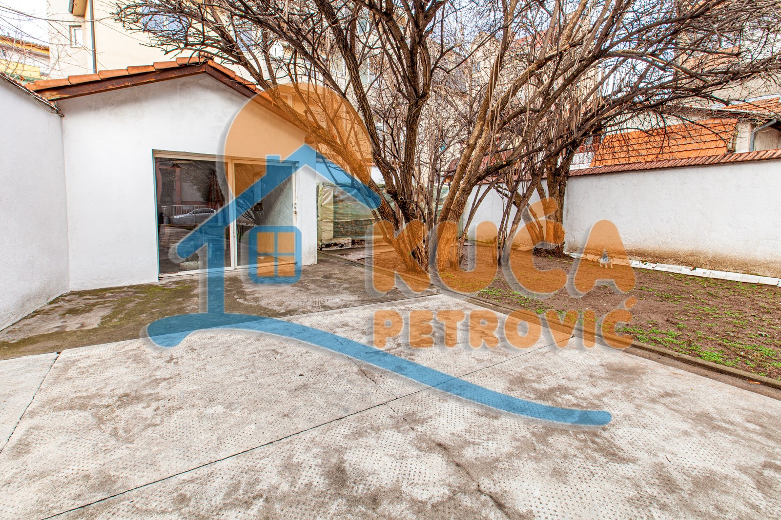 Lokal, 500 m2, Medijana, Svetozara Markovića ID: i-03643 18