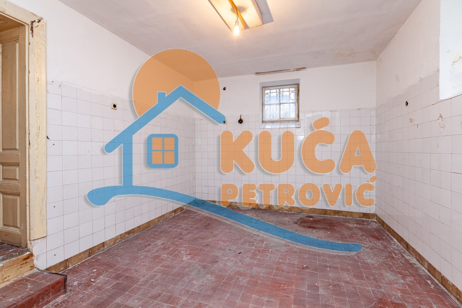 Lokal, 500 m2, Medijana, Svetozara Markovića ID: i-03643 22