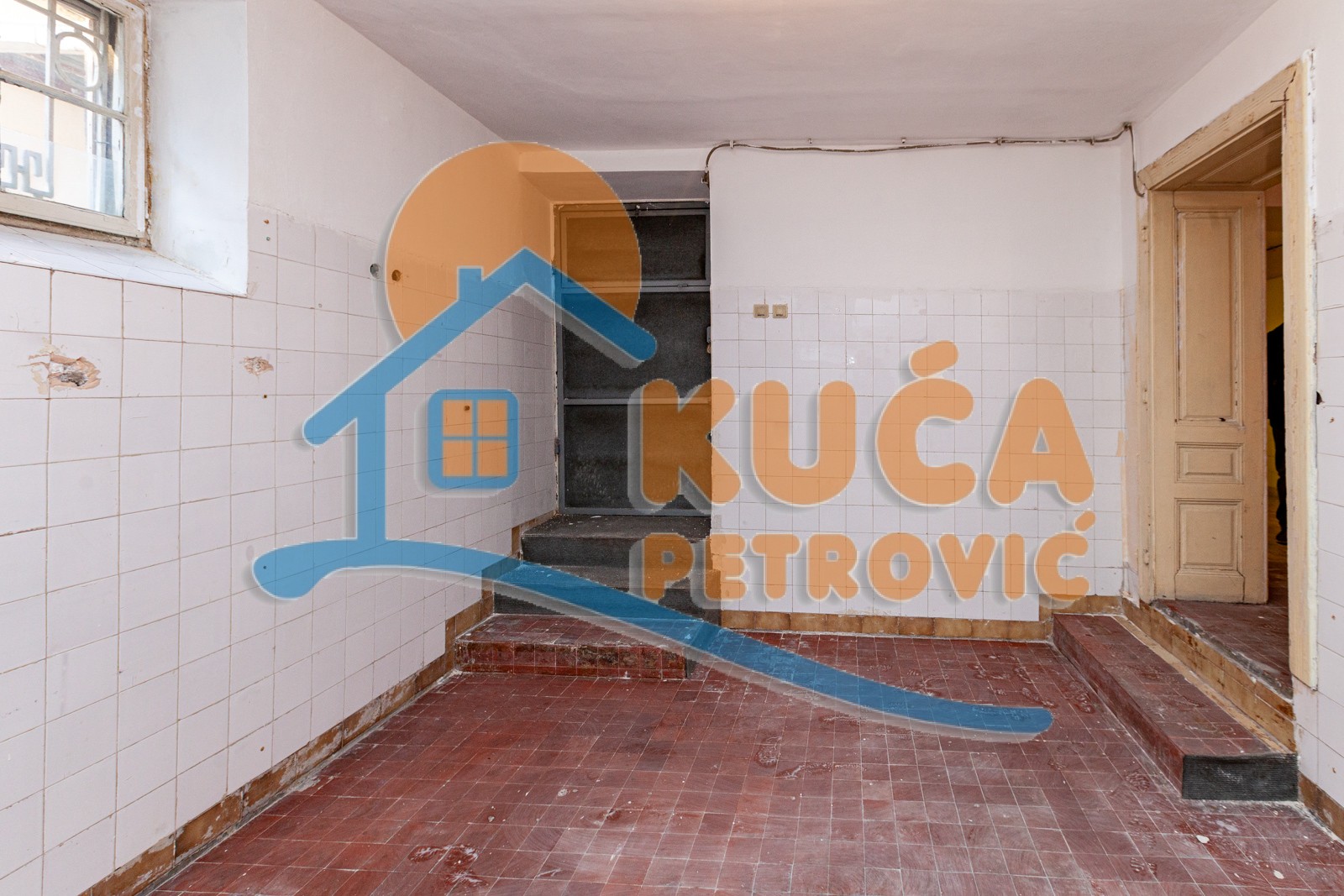 Lokal, 500 m2, Medijana, Svetozara Markovića ID: i-03643 23