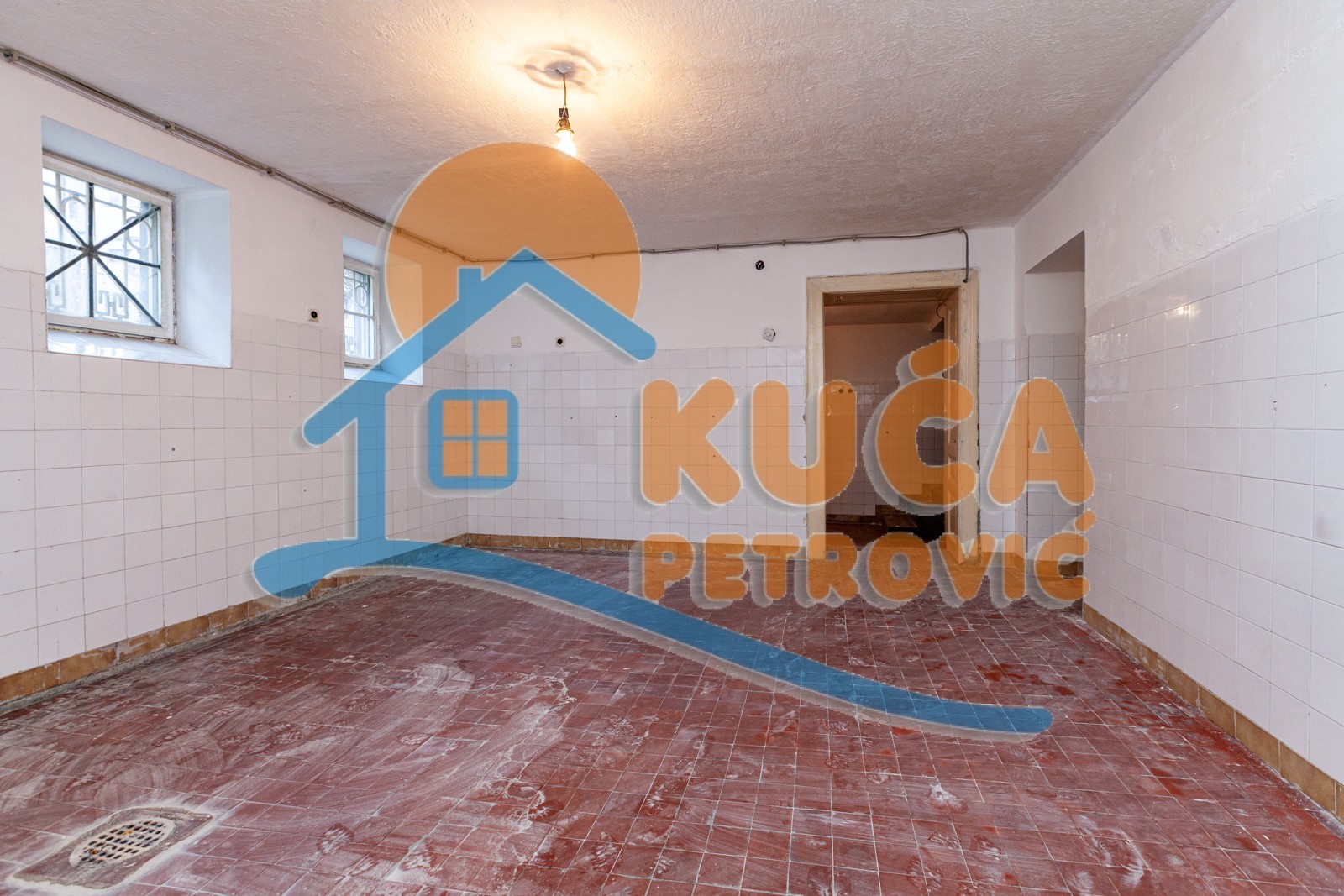 Lokal, 500 m2, Medijana, Svetozara Markovića ID: i-03643 24