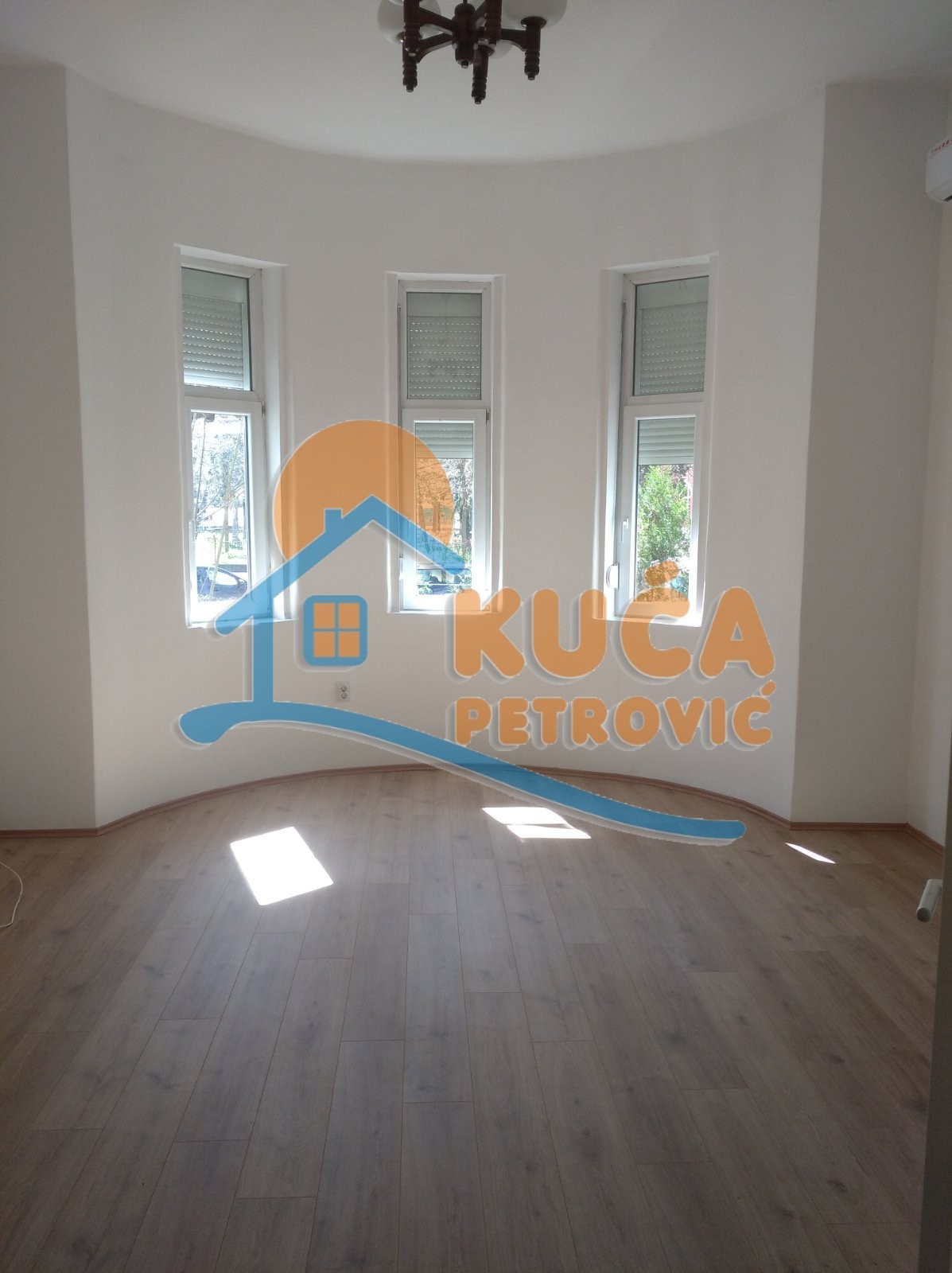 Lokal, 53 m2, Palilula, Dimitrija Tucovića ID: i-08259 1