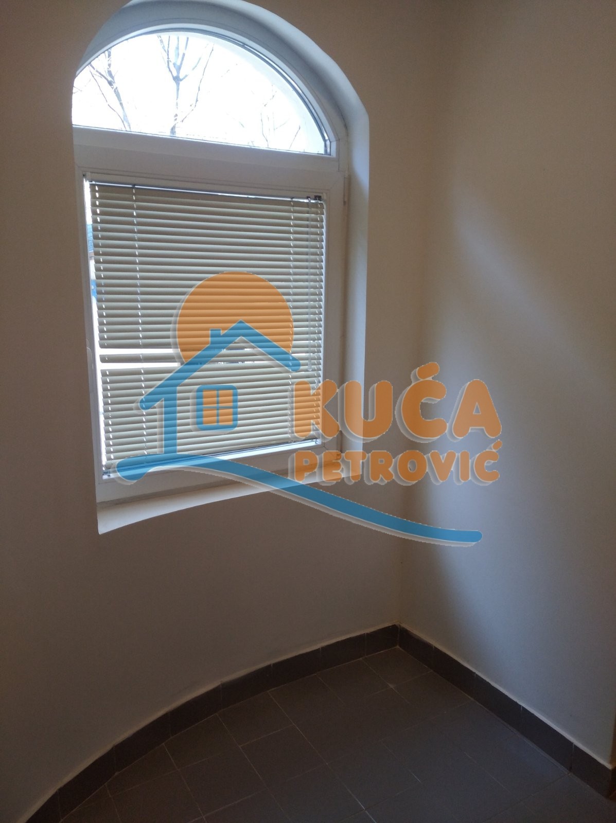 Lokal, 53 m2, Palilula, Dimitrija Tucovića ID: i-08259 2