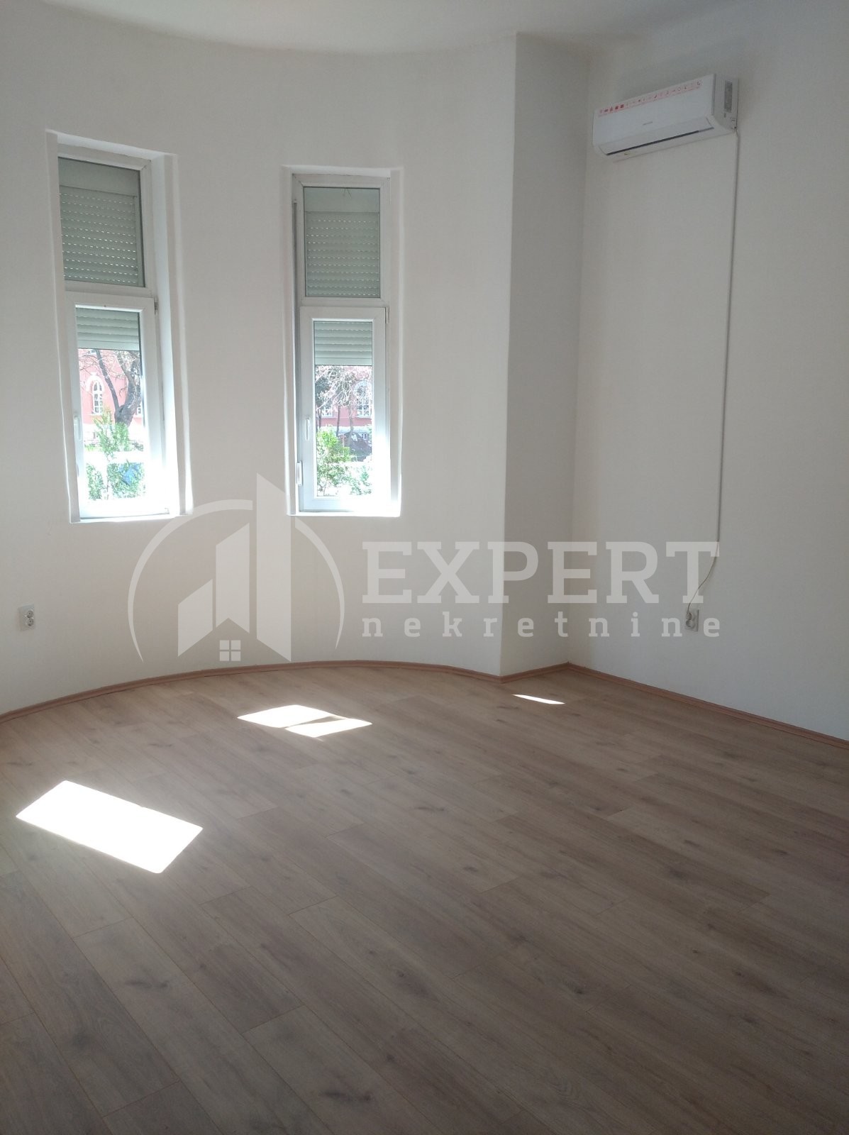 Lokal, 53 m2, Palilula, Dimitrija Tucovića ID: i-08259 6