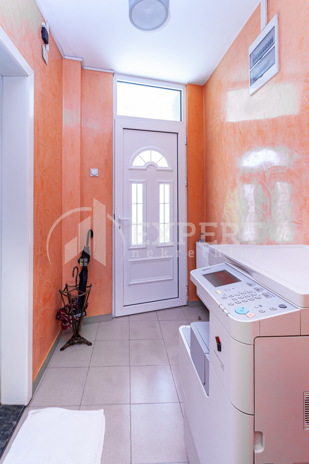 Lokal, 56 m2, Crveni Pevac, Zelengorska ID: p-08985 12