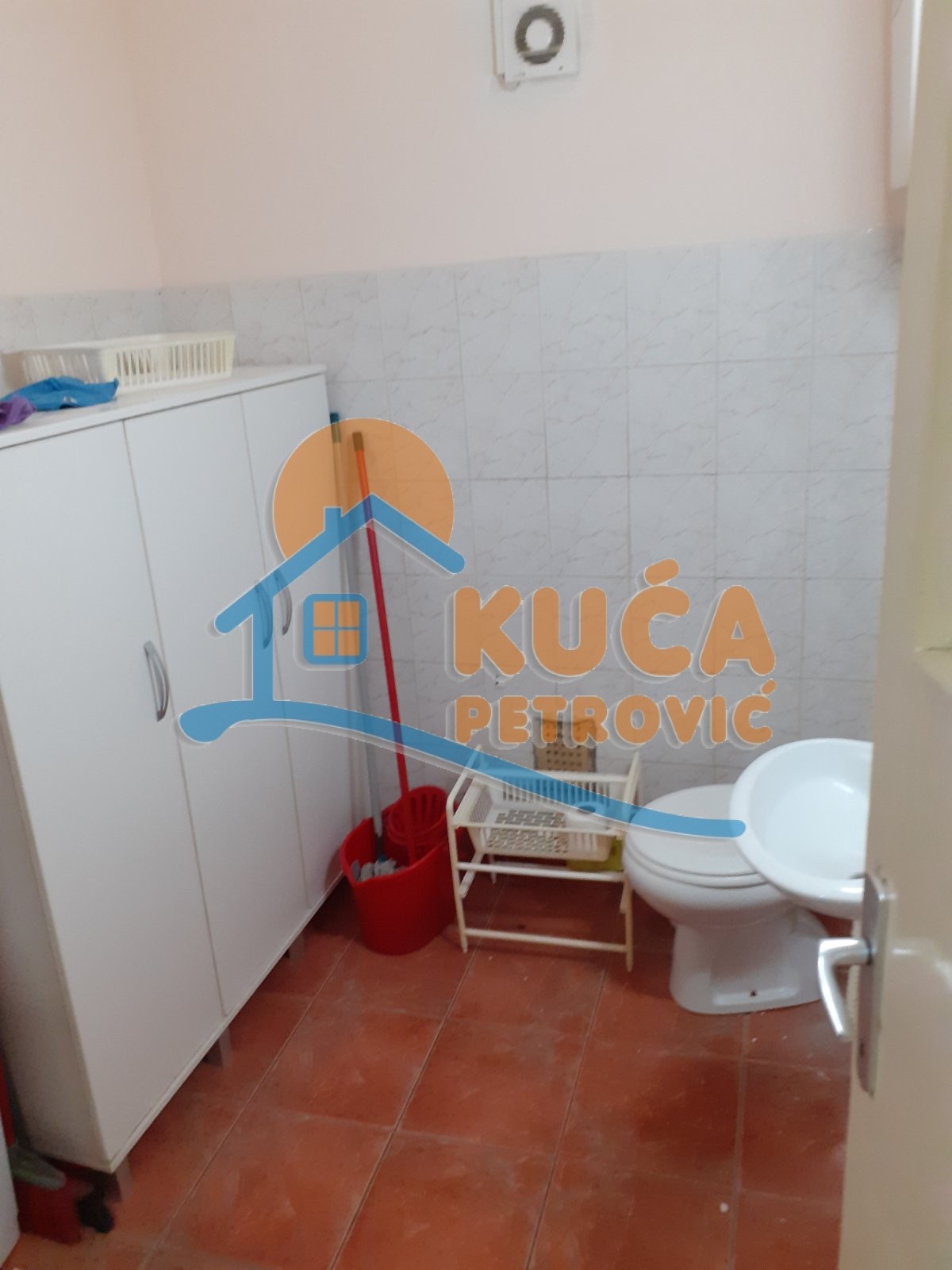 Lokal, 57 m2, Centar, Prijezdina ID: i-07278 18
