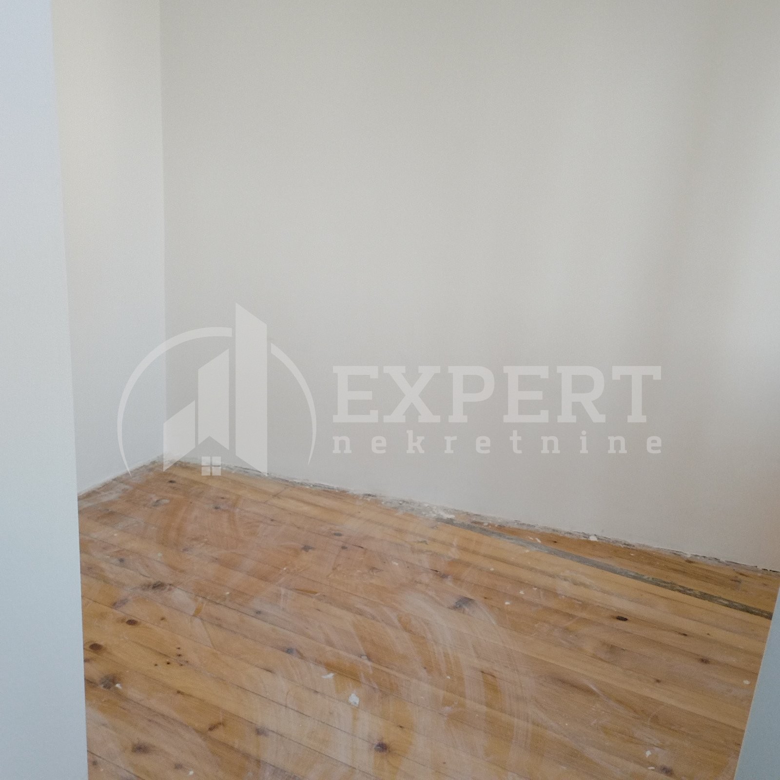 Lokal, 58 m2, Centar, Prvomajska ID: i-08080 8