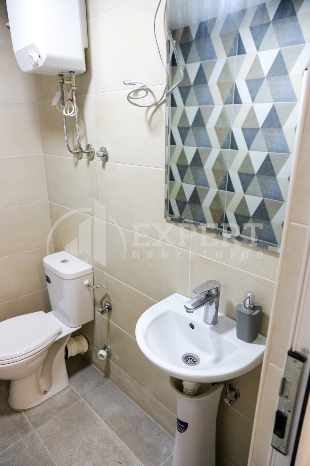 Lokal, 58 m2, Centar, Sinđelićev trg ID: p-010068 7