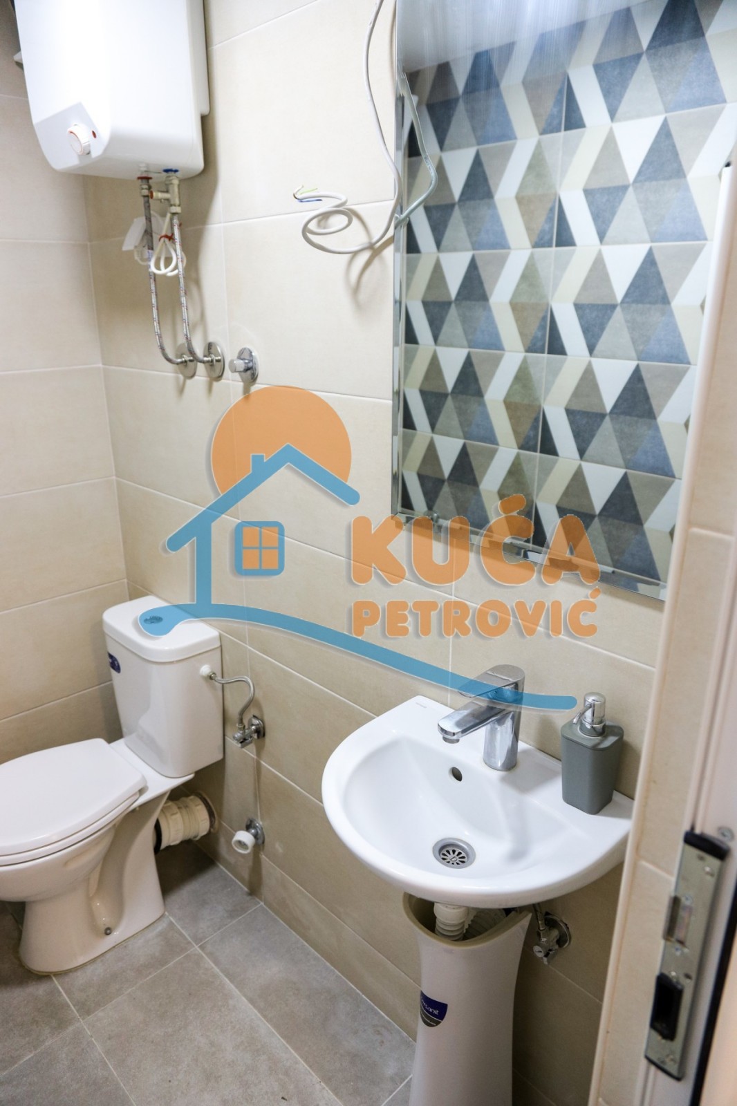 Lokal, 58 m2, Centar, Sinđelićev trg ID: p-010068 7