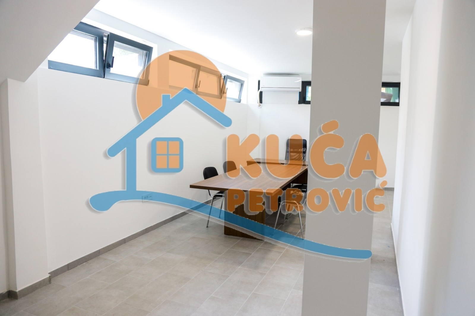 Lokal, 58 m2, Centar, Sinđelićev trg ID: p-010068 2