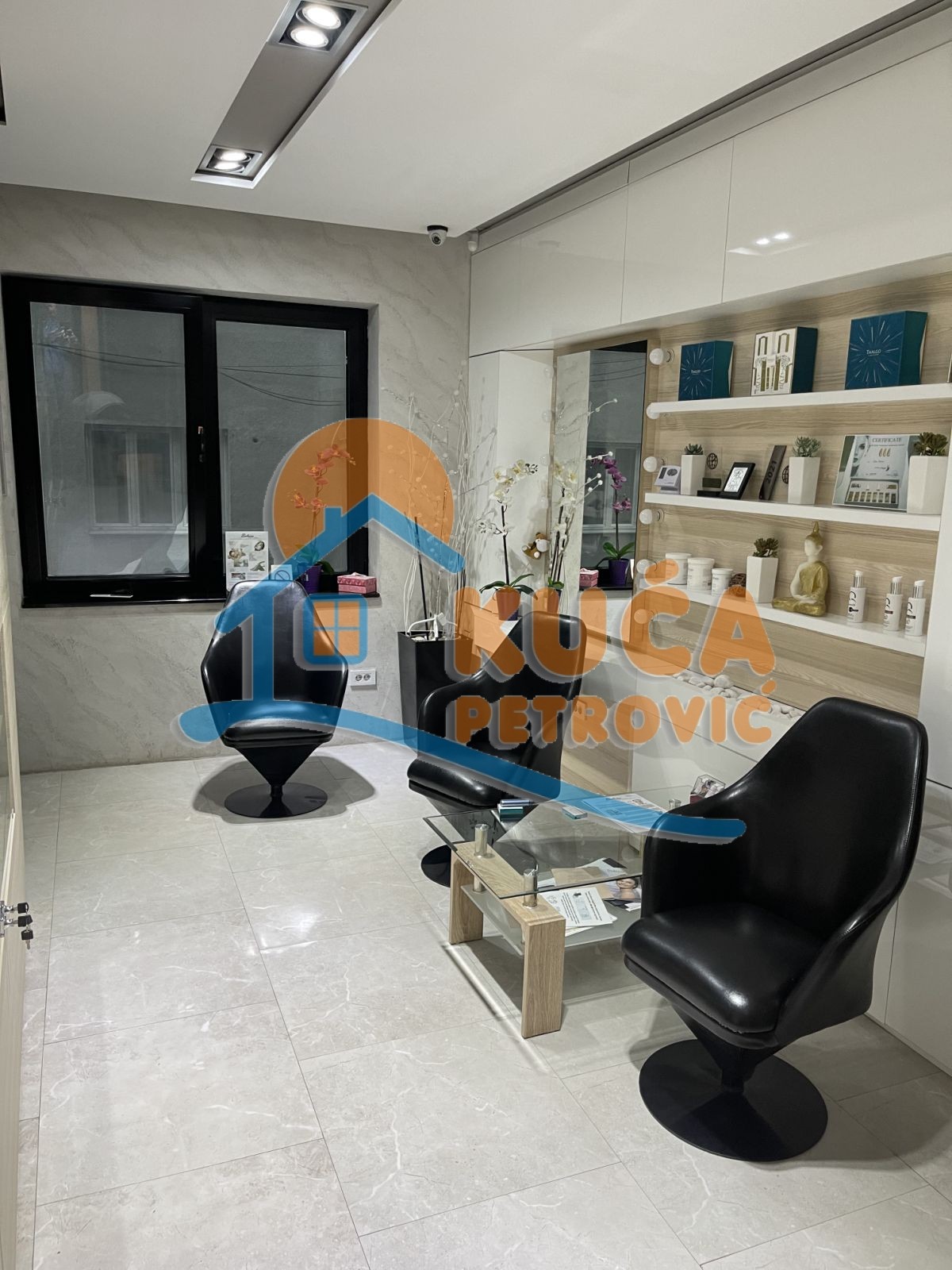 Lokal, 65 m2, Centar, Karadžićeva ID: i-09700 2