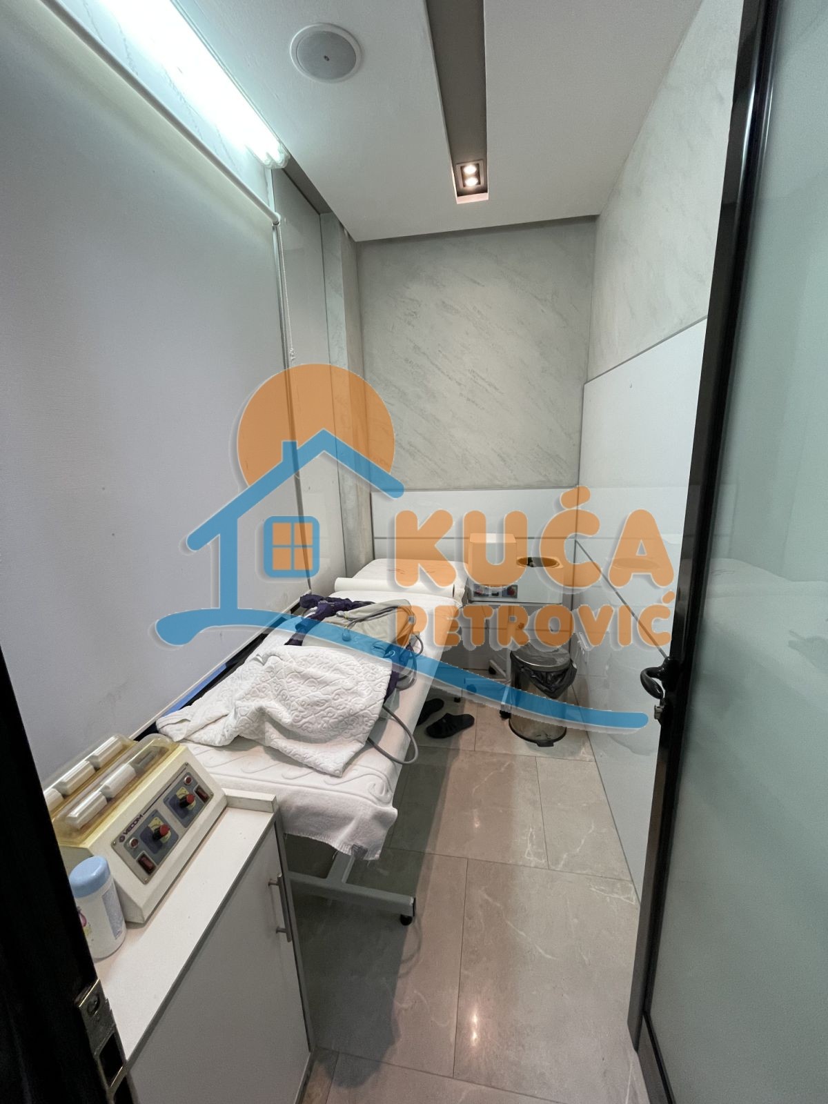 Lokal, 65 m2, Centar, Karadžićeva ID: i-09700 10