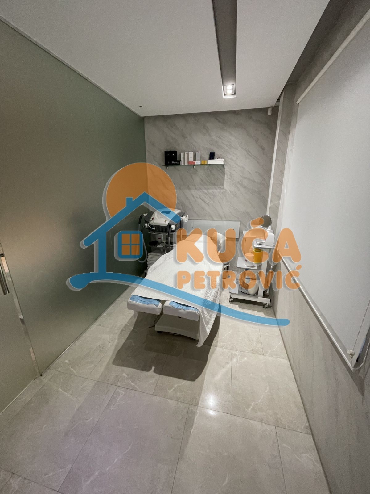 Lokal, 65 m2, Centar, Karadžićeva ID: i-09700 5