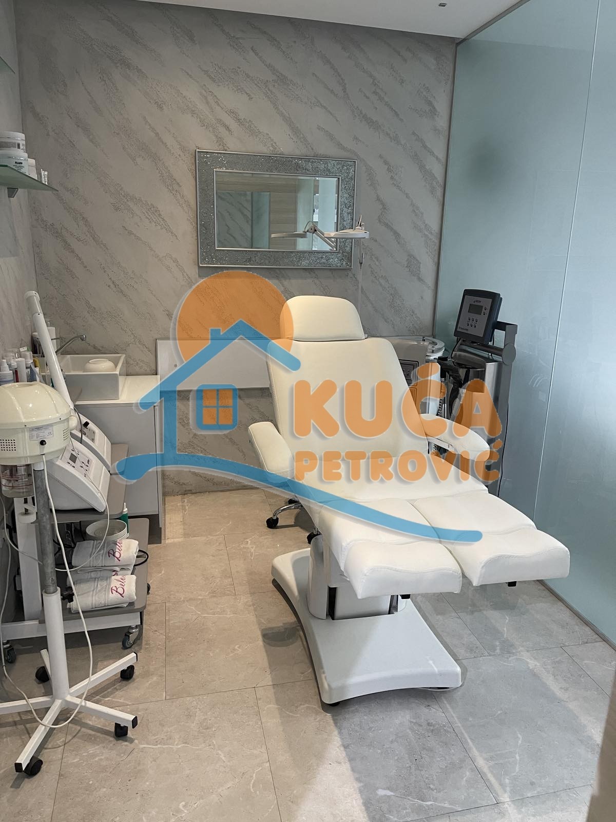 Lokal, 65 m2, Centar, Karadžićeva ID: i-09700 11