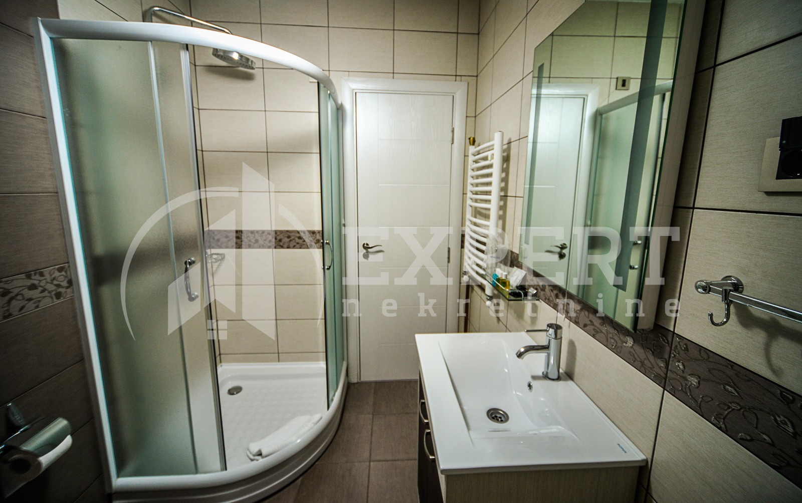 Lokal, 688 m2, Čamurlija, Bulevar Nikole Tesle ID: p-010512 15