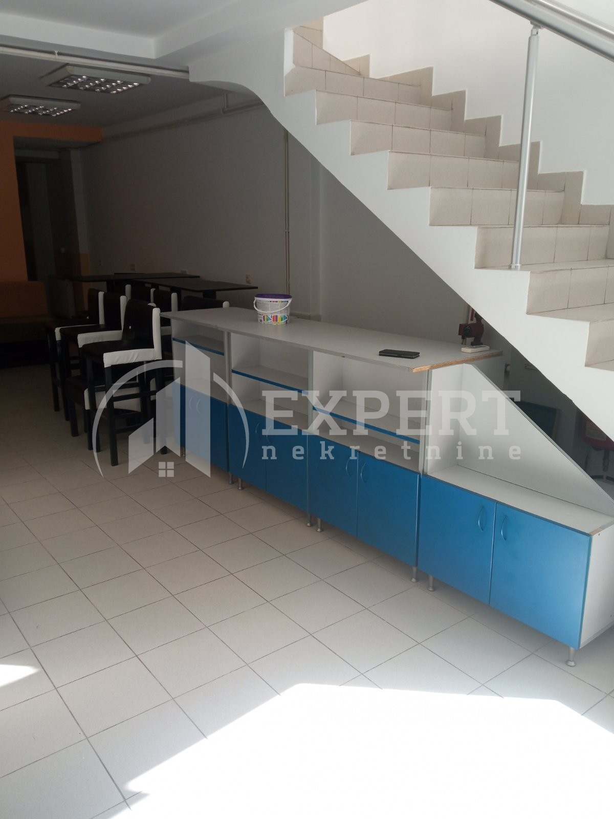 Lokal, 74 m2, Centar, Učitelj Tasina ID: i-07071 2