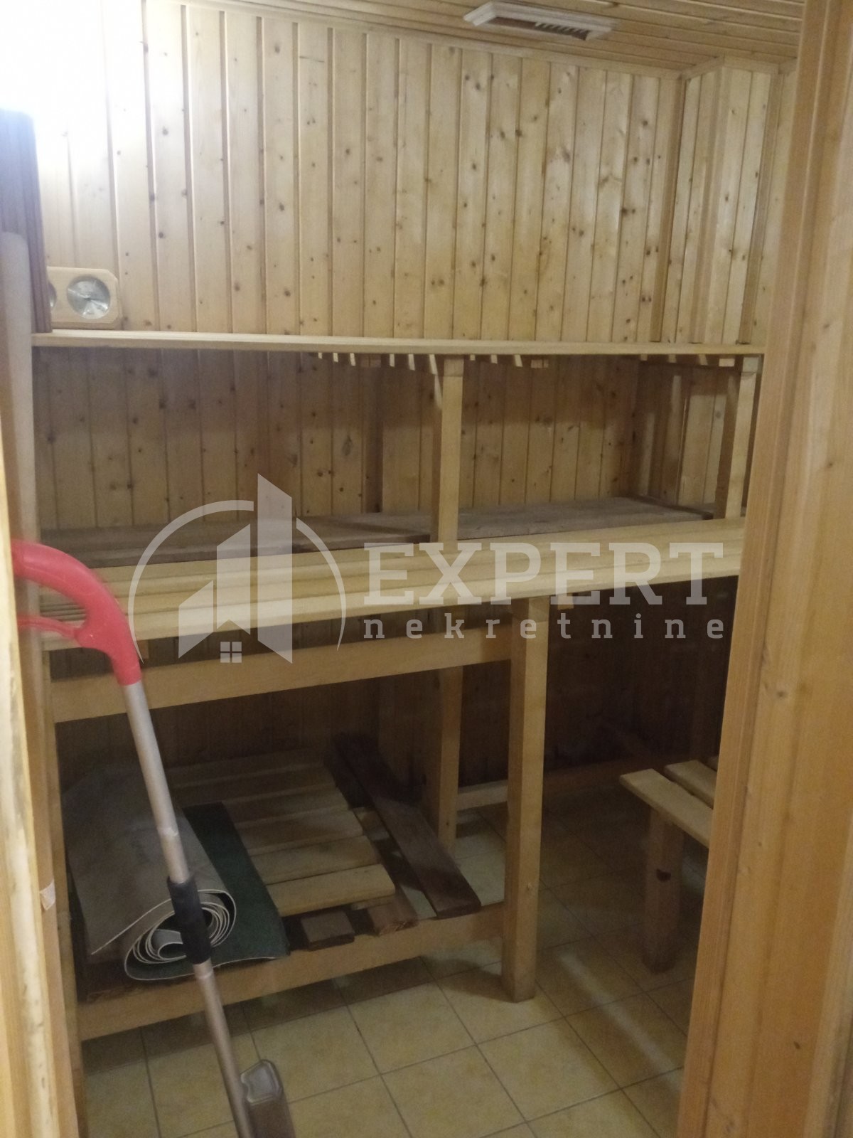 Lokal, 74 m2, Centar, Učitelj Tasina ID: i-07071 6