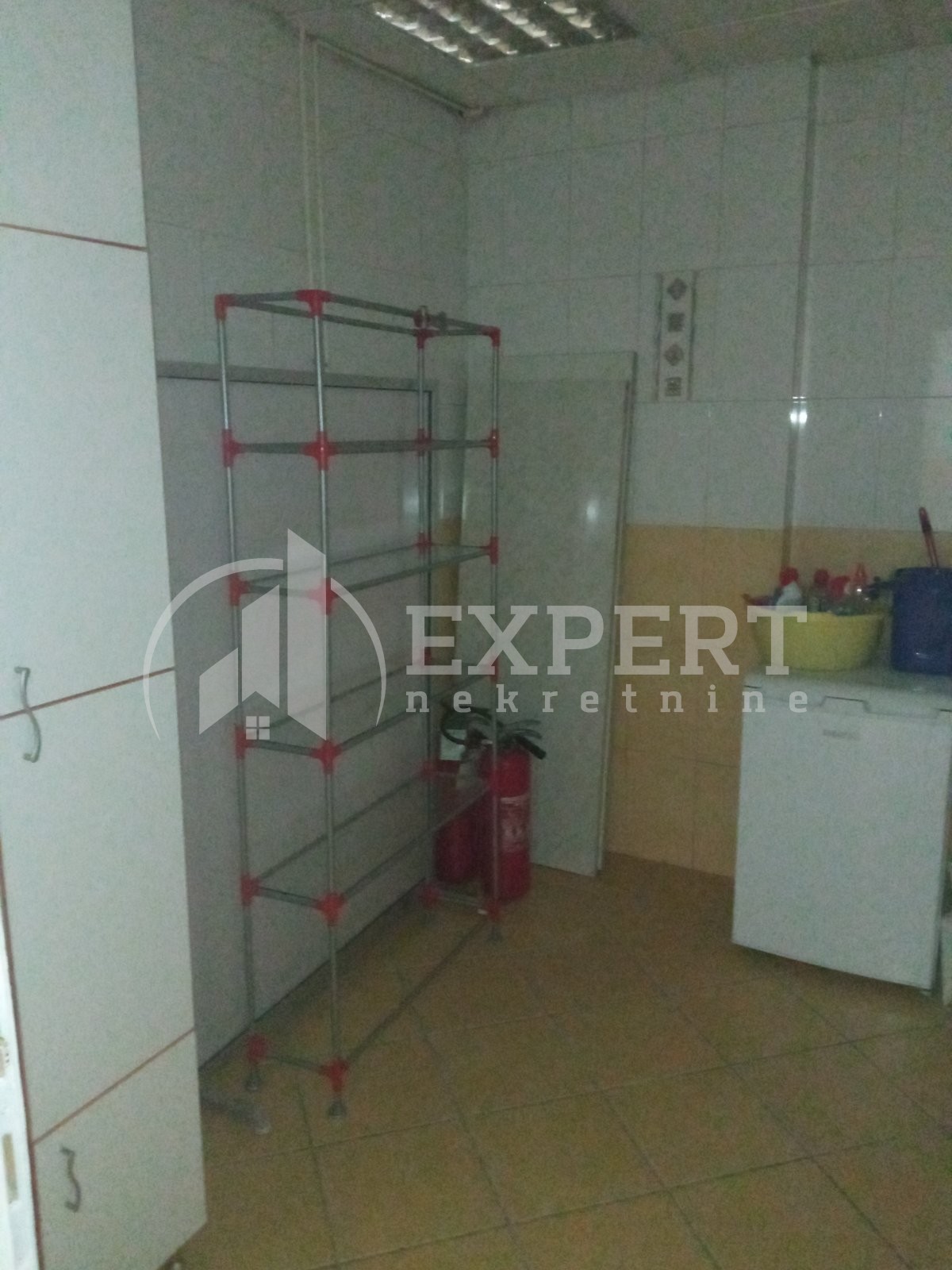 Lokal, 74 m2, Centar, Učitelj Tasina ID: i-07071 7