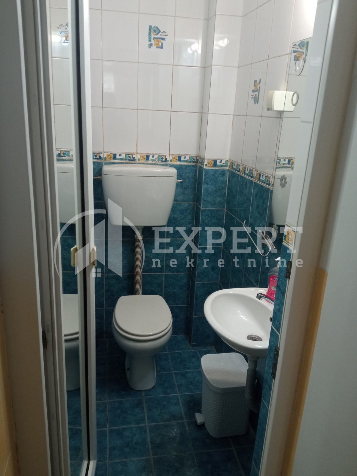 Lokal, 74 m2, Centar, Učitelj Tasina ID: i-07071 8