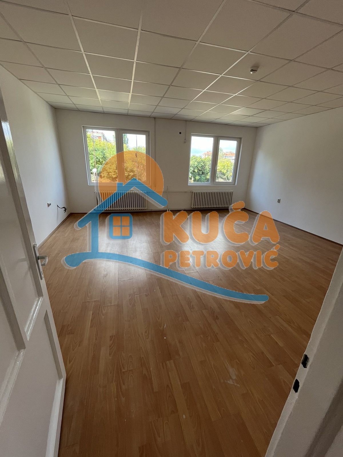 Lokal, 750 m2, Trošarina, Višegradska ID: i-010006 5