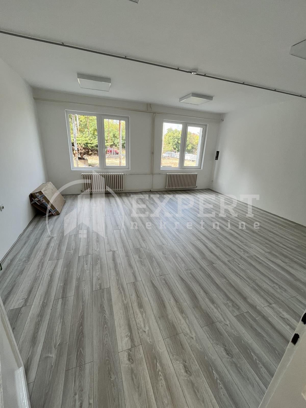 Lokal, 750 m2, Trošarina, Višegradska ID: i-010006 13