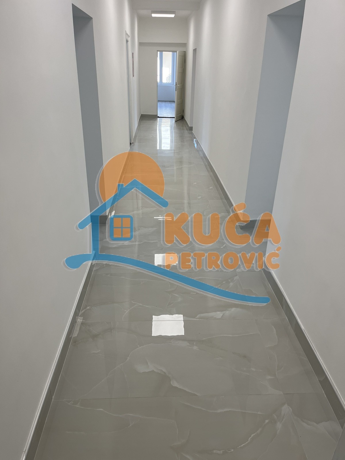 Lokal, 750 m2, Trošarina, Višegradska ID: i-010006 16