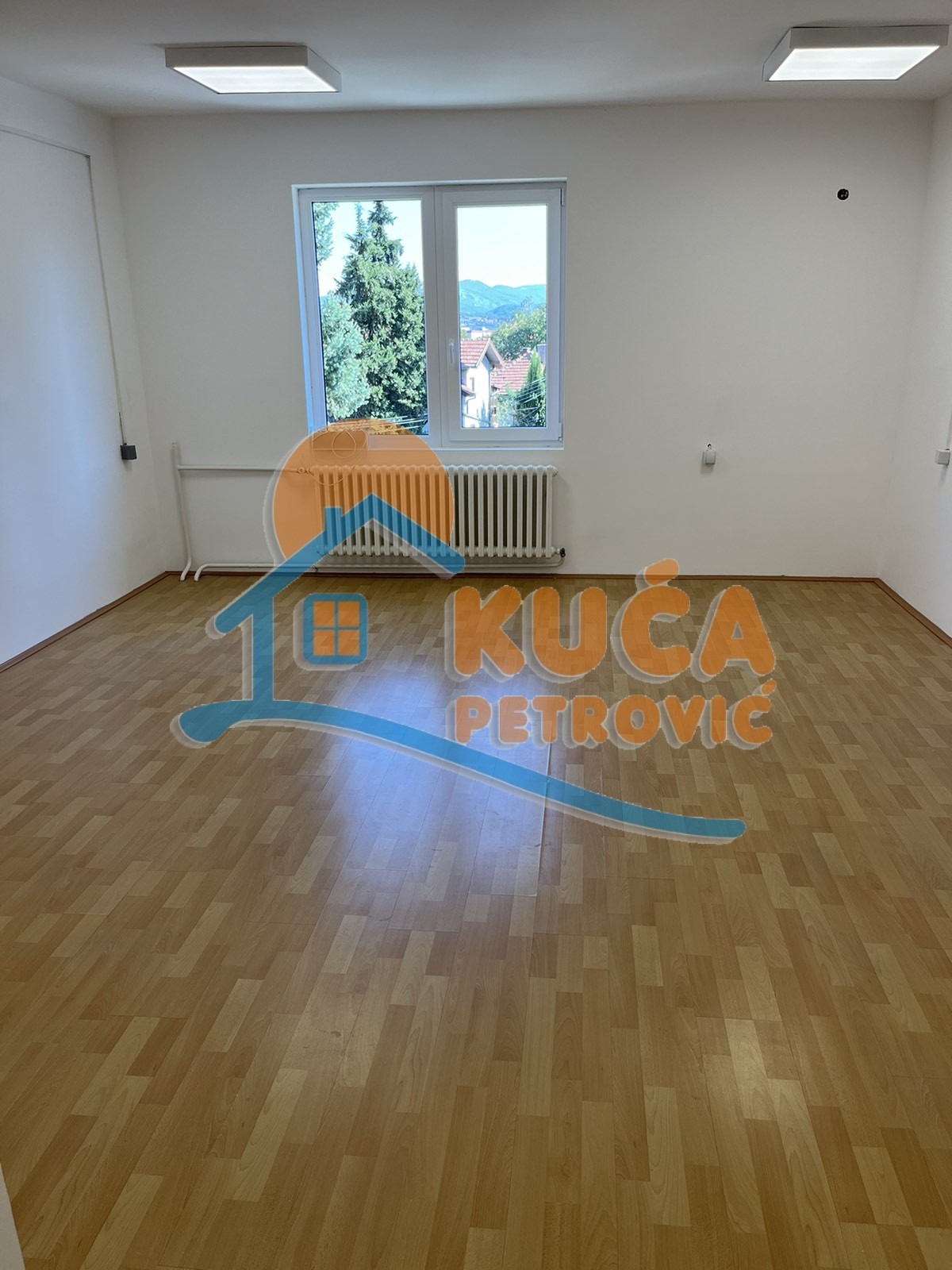 Lokal, 750 m2, Trošarina, Višegradska ID: i-010006 18