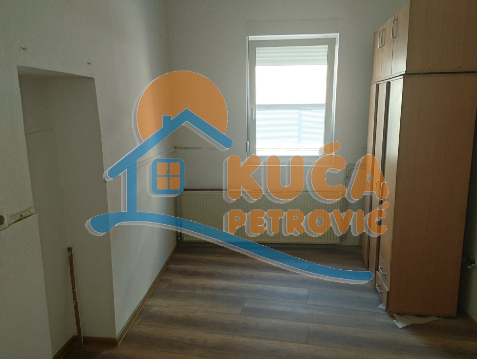 Lokal, 80 m2, Marger, Episkopska ID: i-09675 1