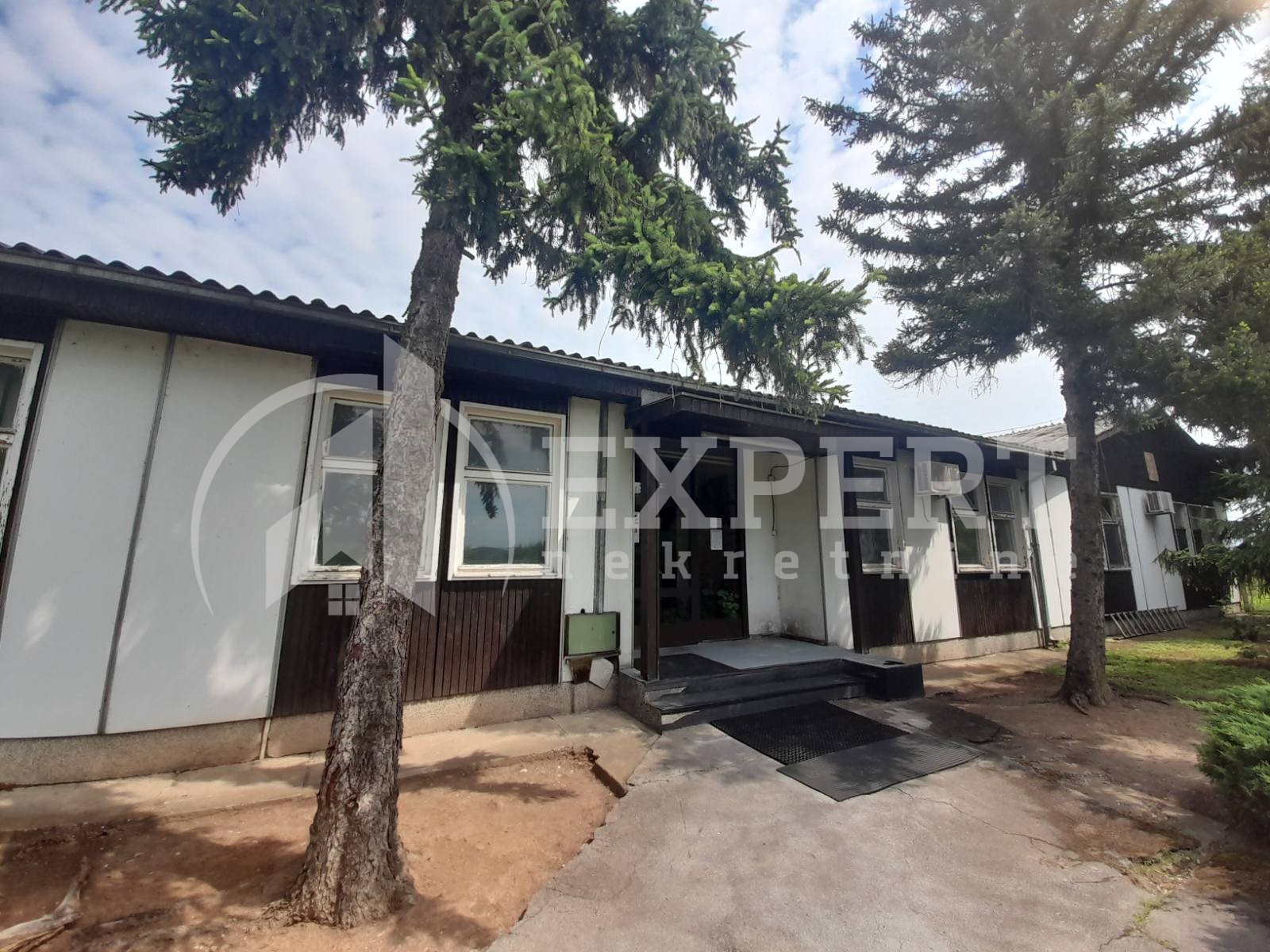 Lokal, 837 m2, Mramorsko Brdo, Topličkog partizanskog odreda ID: i-09661 1