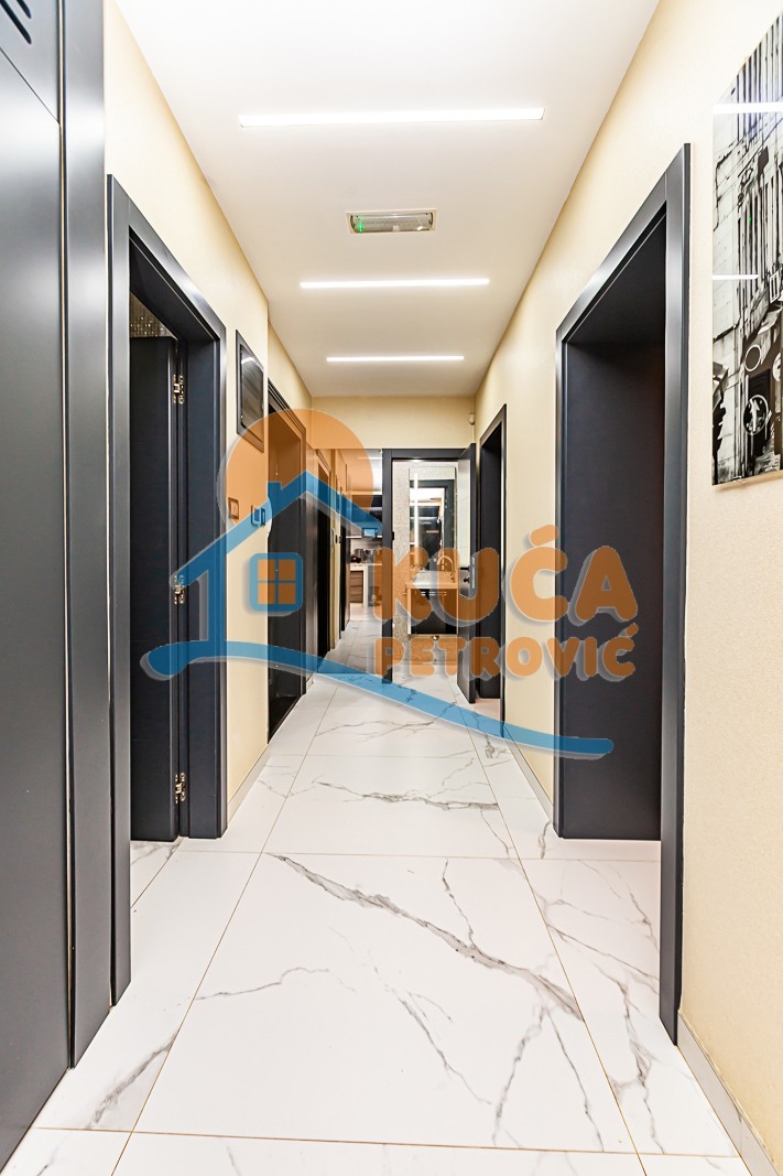Lokal, 85 m2, Centar, Obrenovićeva ID: i-010389 15