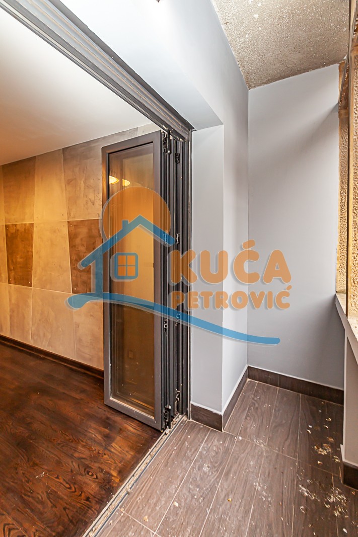Lokal, 85 m2, Centar, Obrenovićeva ID: i-010389 16