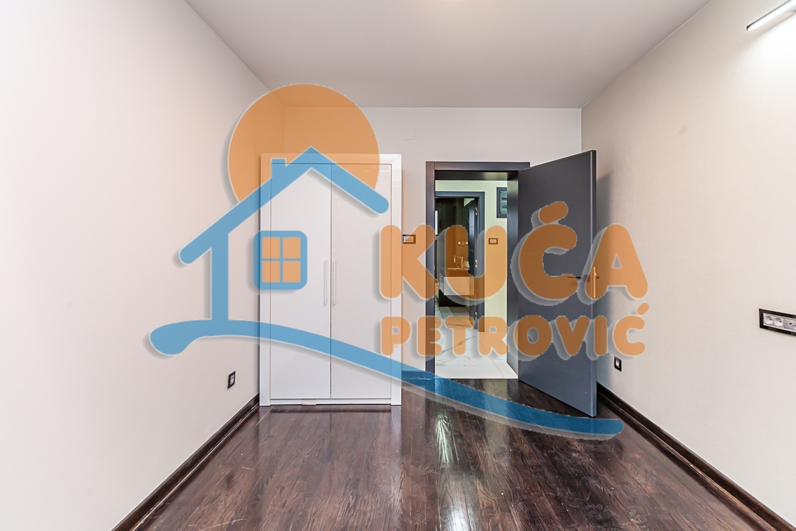 Lokal, 85 m2, Centar, Obrenovićeva ID: i-010389 9