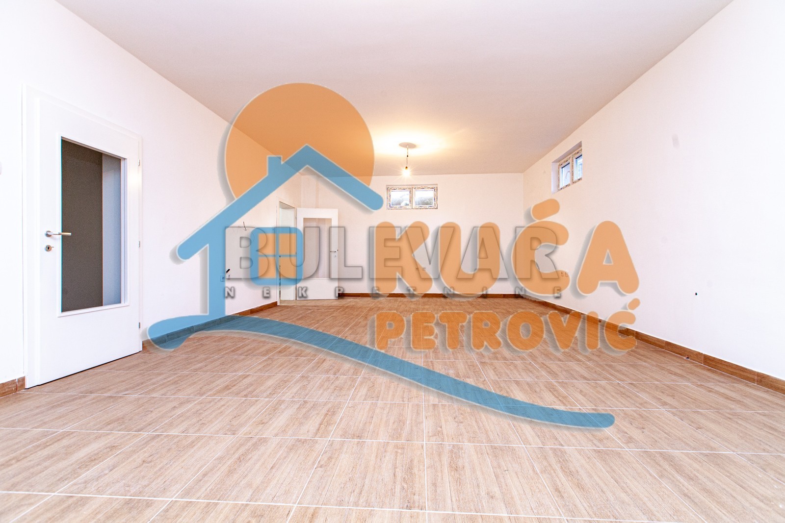 Lokal, 85 m2, Durlan, Donjovrežinska ID: p-08796 2