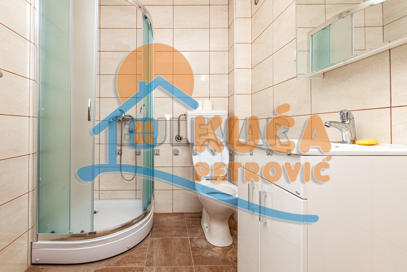 Lokal, 85 m2, Durlan, Donjovrežinska ID: p-08796 8