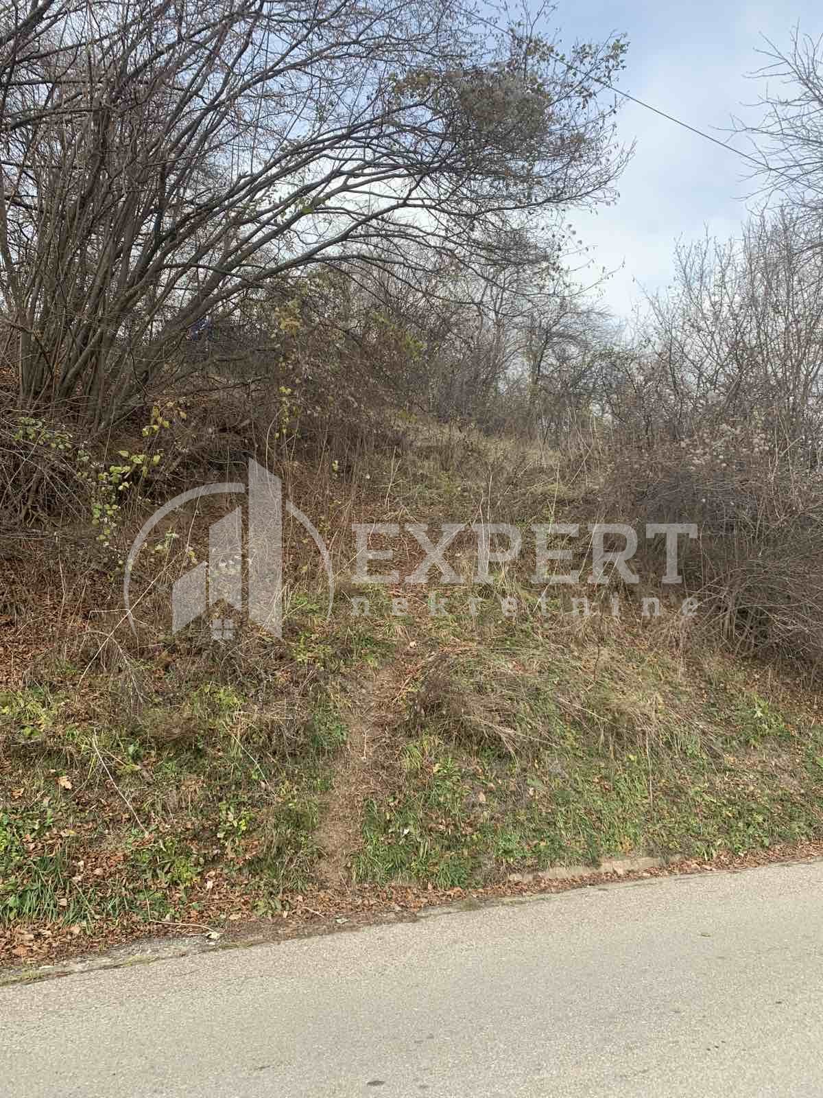 Plac, Brzeće ID: p-08530 1